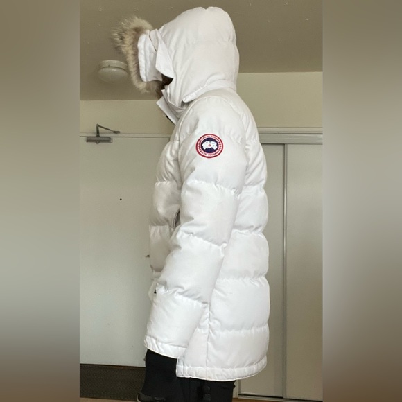 White Canada Goose parka size small. - Picture 2 of 16